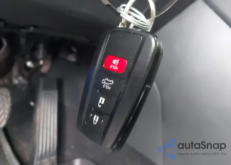 2025 Toyota Rav4 Xle Premium z USA, uszkodzony, nr VIN 2T3C1RFV2SC335486